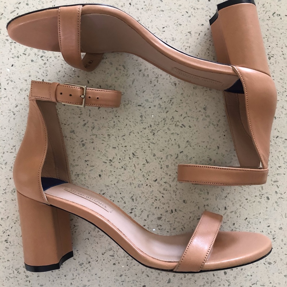 Stuart Weitzman Nearlynude Block heel sand…